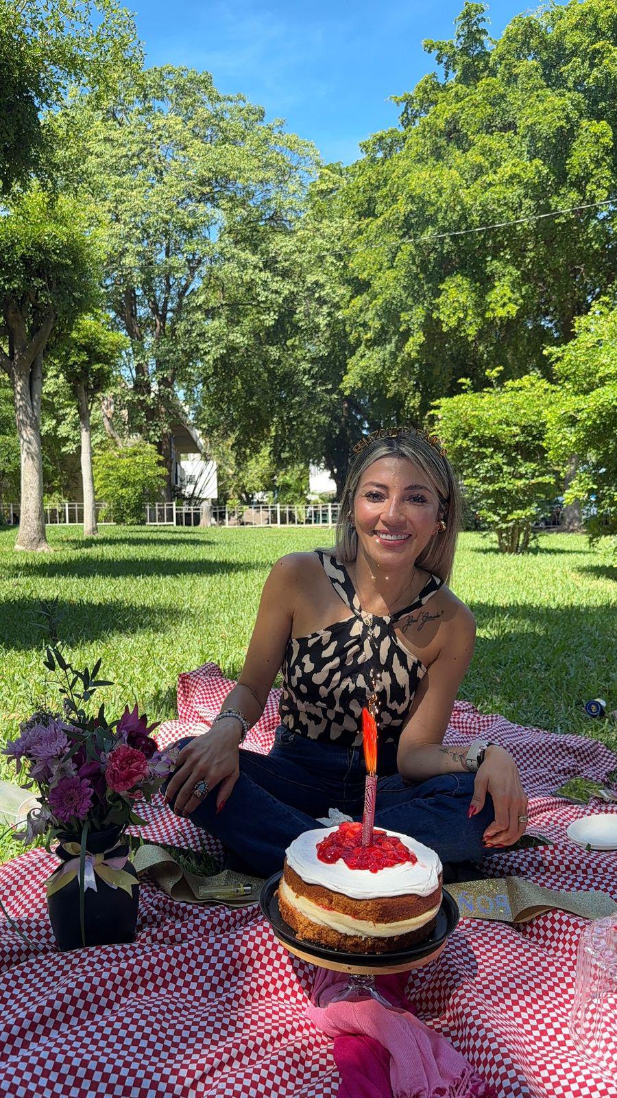 $!Diana García Beltrán celebró sus 43 años entre amigos.