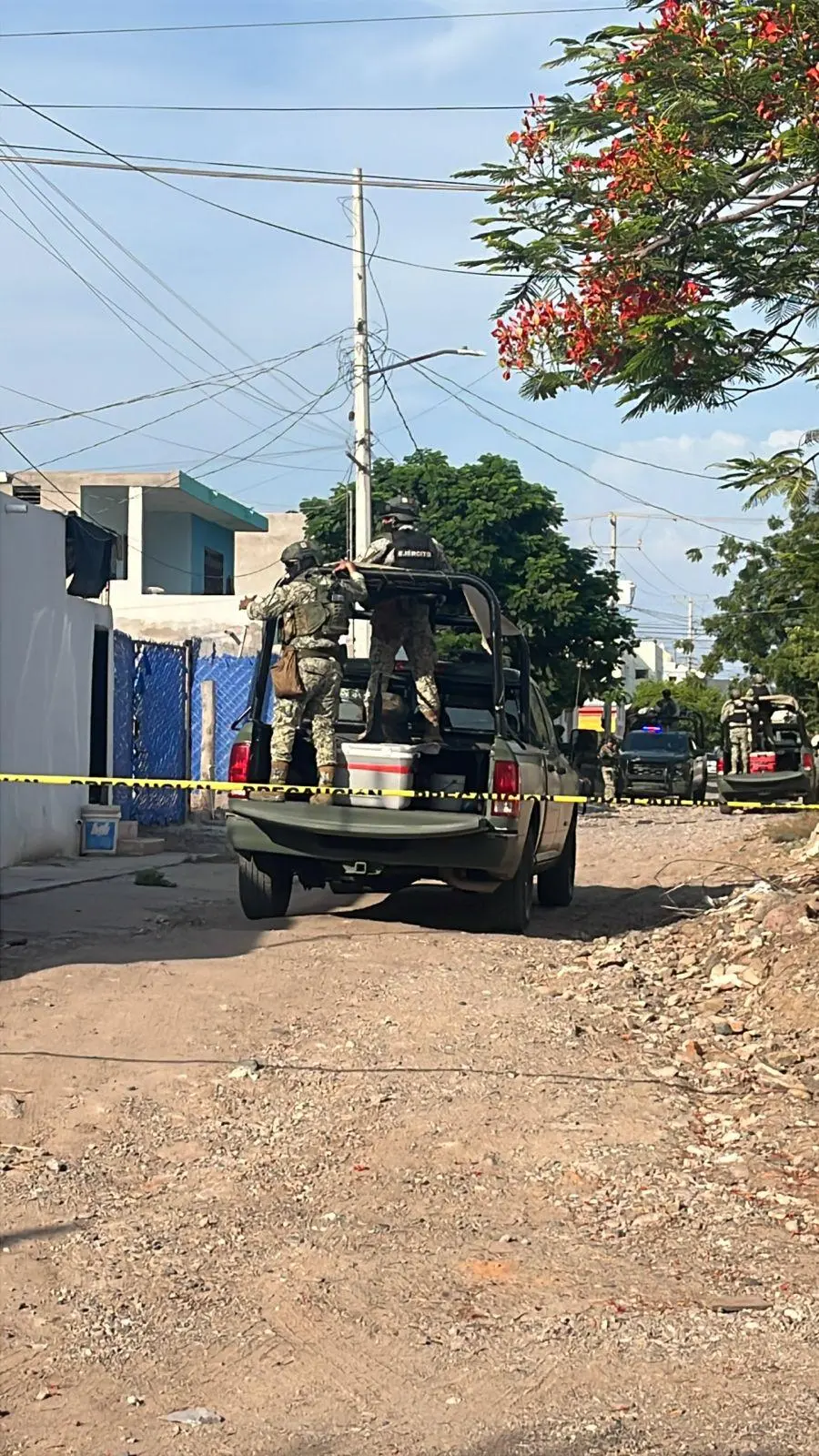 $!Atacan a balazos a una persona en el Fraccionamiento Villa del Real, en Culiacán; fue trasladada a un hospital