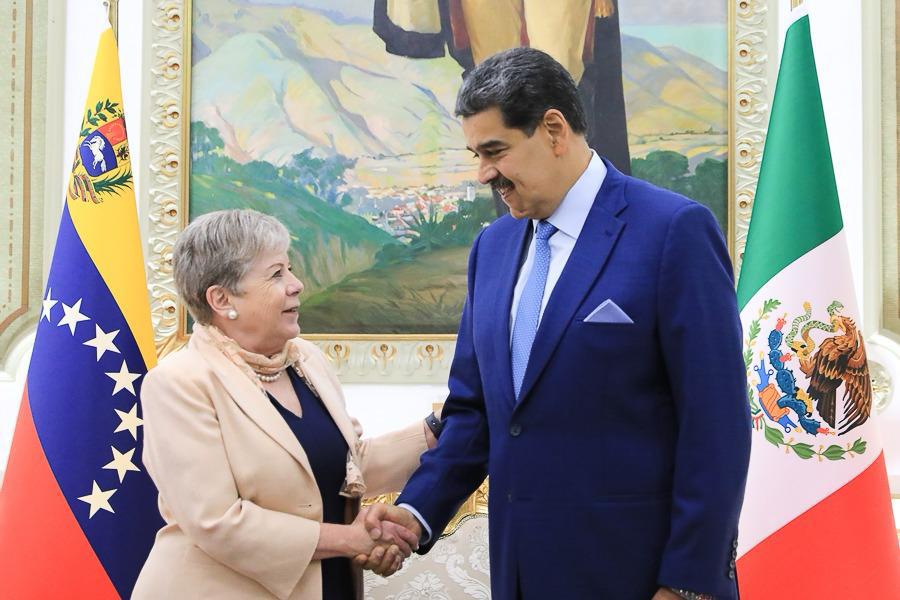 $!Viaja Alicia Bárcena a Venezuela para reunirse con Nicolás Maduro