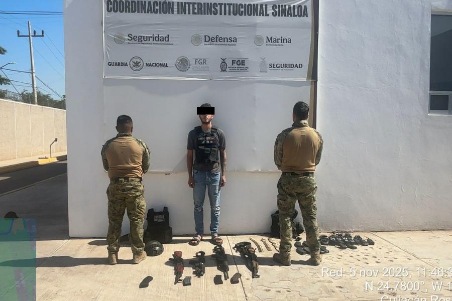 $!Detienen a un civil armado y aseguran arsenal durante operativo de la Marina en Eldorado