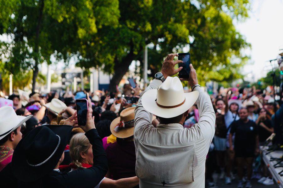 $!VaqueRun reúne a familias y jóvenes en una tarde de deporte, música y diversión en Culiacán