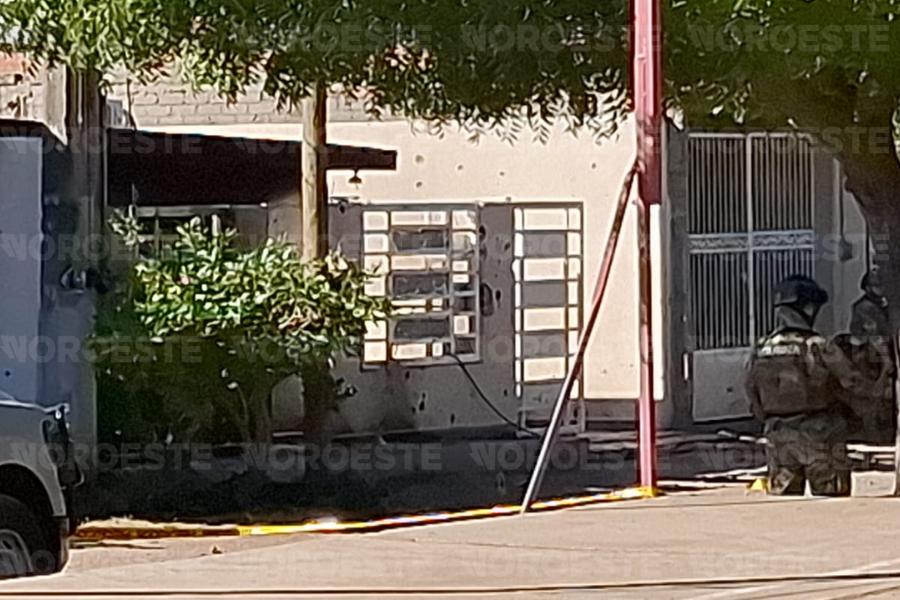 $!Pareja muere en ataque con armas y explosivos en vivienda de Villa Unión, en Mazatlán