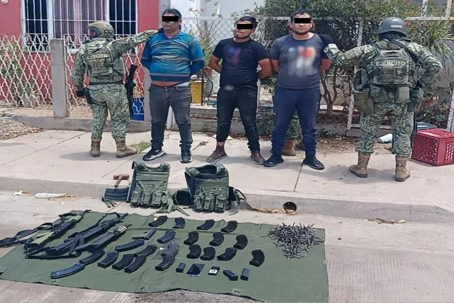 $!Detienen a dos menores y una mujer tras operativos en Culiacán