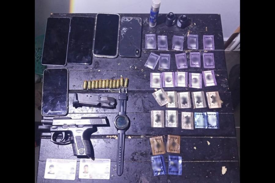 $!Detienen a cinco civiles armados en posesión de cartuchos y drogas en plena zona hotelera de Mazatlán