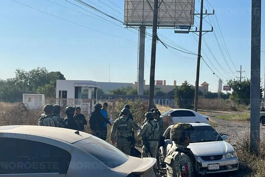 $!Intercambio de disparos tras intento de robo de vehículo al sur de Culiacán, deja un herido y un detenido