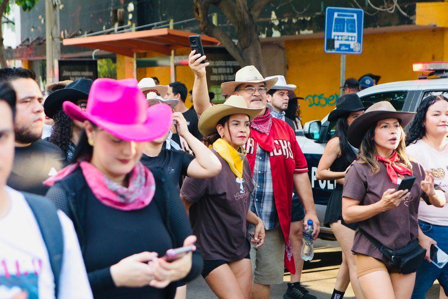 $!VaqueRun reúne a familias y jóvenes en una tarde de deporte, música y diversión en Culiacán