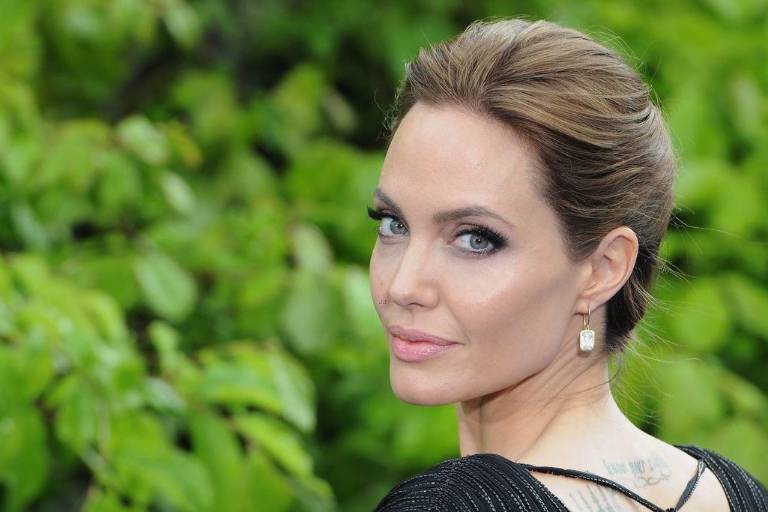 Aseguran famosos partes de su cuerpo por millones de dólares