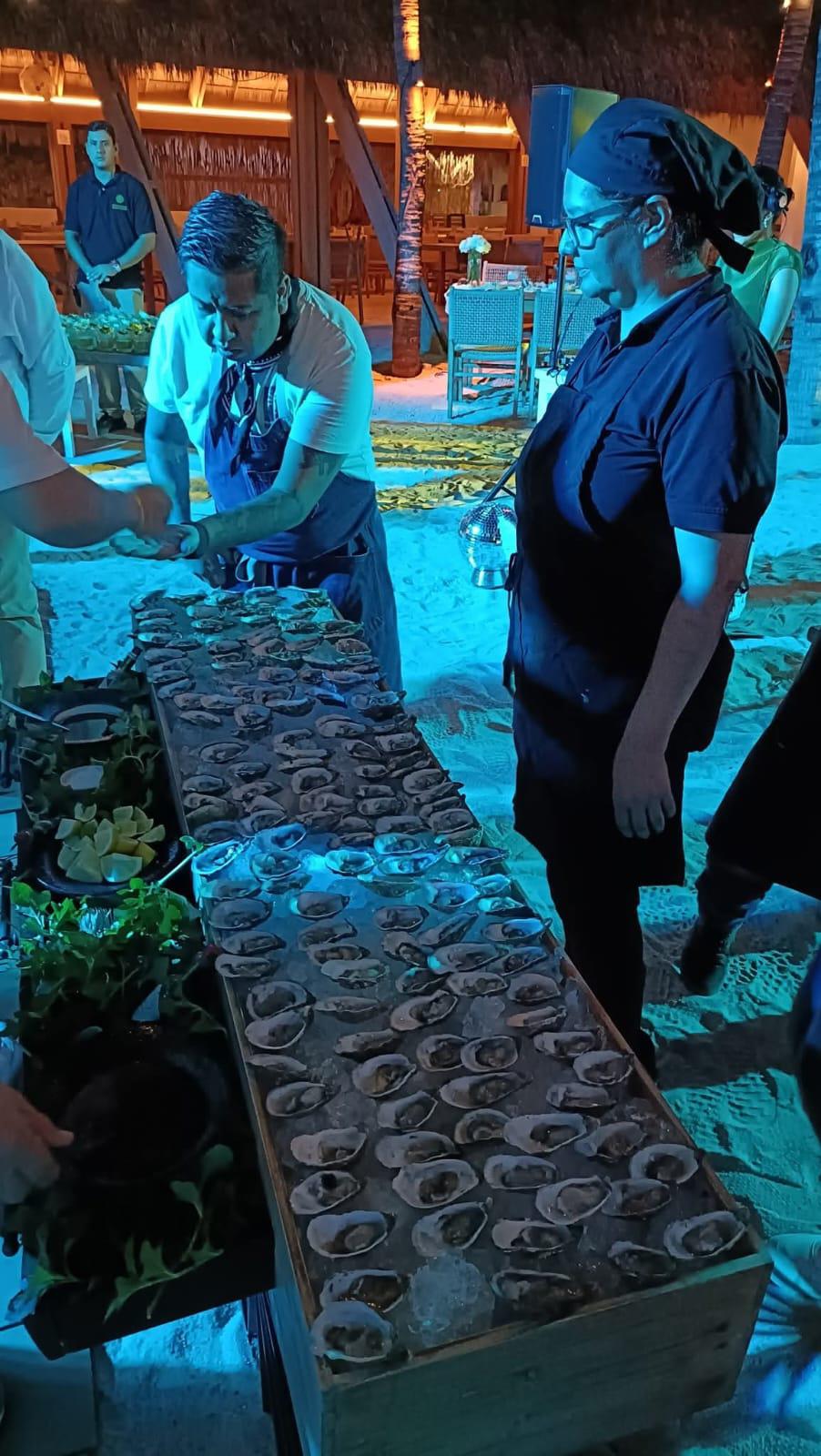 $!Con mar de fondo y visión de futuro, reciben de nuevo a los amigos de Mazatlán