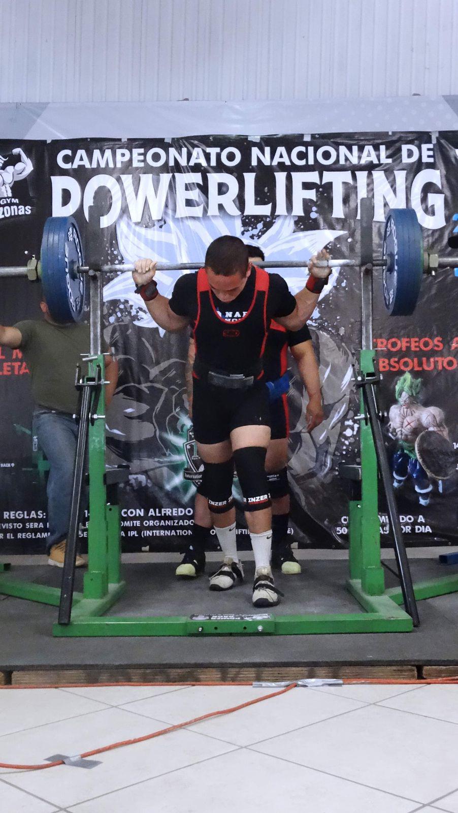 $!Impone powerlifter mazatleco cuatro récords nacionales