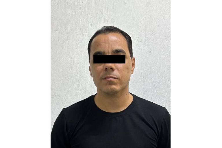 Detienen a Omar Bravo por presunto abuso sexual infantil agravado