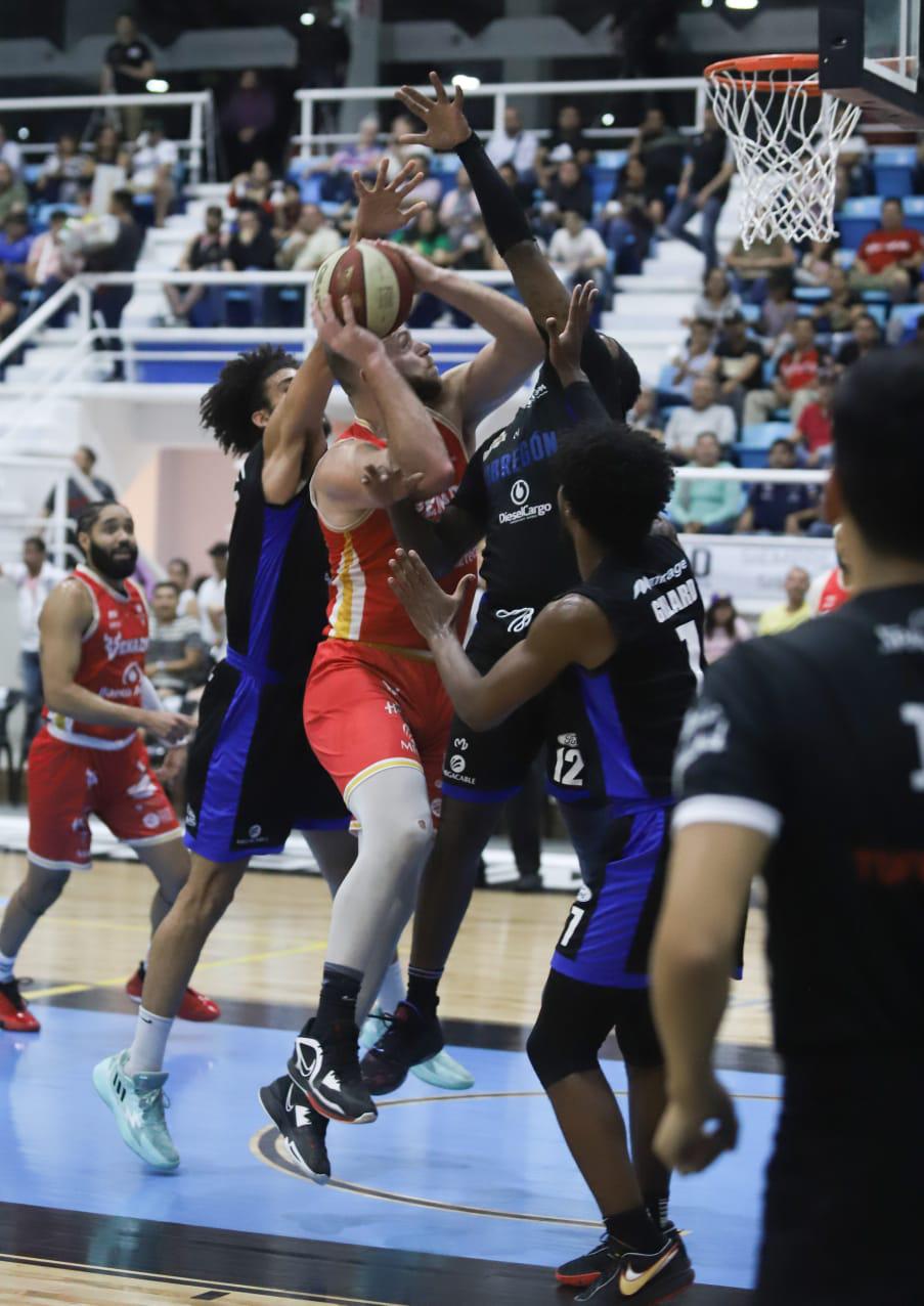 $!Venados Basketball se lleva la serie en casa, en debut de Gustavo Ayón