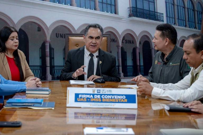 La UAS e IMSS-Bienestar firman convenio de colaboración en beneficio de los estudiantes y la comunidad; coordinan esfuerzos en salud, investigación y práctica profesional