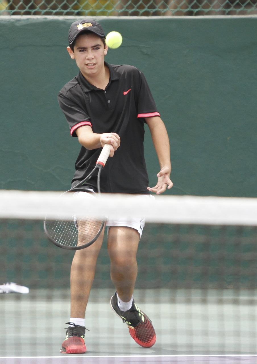 $!Lesión frena paso de mazatleco Álvaro García en la Copa Yves y Jean Marie Lemaitre Mexican Bowl