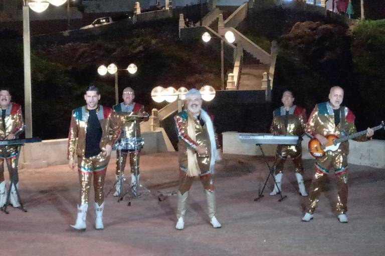 Su Majestad Mi Banda El Mexicano graba video de ‘Mary La Orgullosa’, en Mazatlán