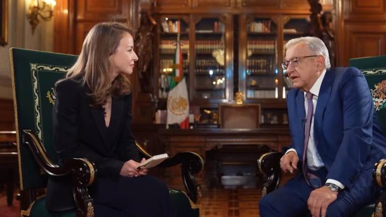 López Obrador se desvive en elogios para Sheinbaum durante entrevista con medio digital español