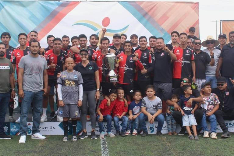 Sindicato Coca Cola se lleva los honores en la Liga de Futbol de Segunda Fuerza Municipal