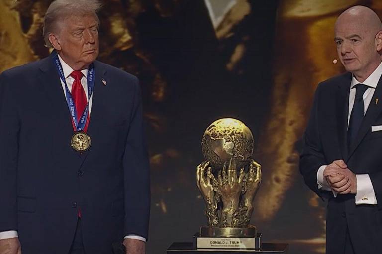 Donald Trump recibe el nuevo Premio de la Paz de la FIFA en el sorteo del Mundial 2026