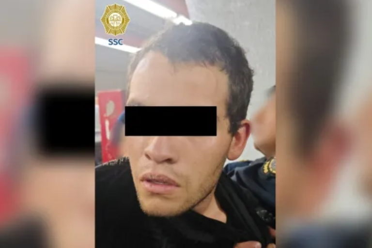 Apuñalan a cuatro personas en el Metro Tacubaya, Línea 7, CDMX; hay un detenido