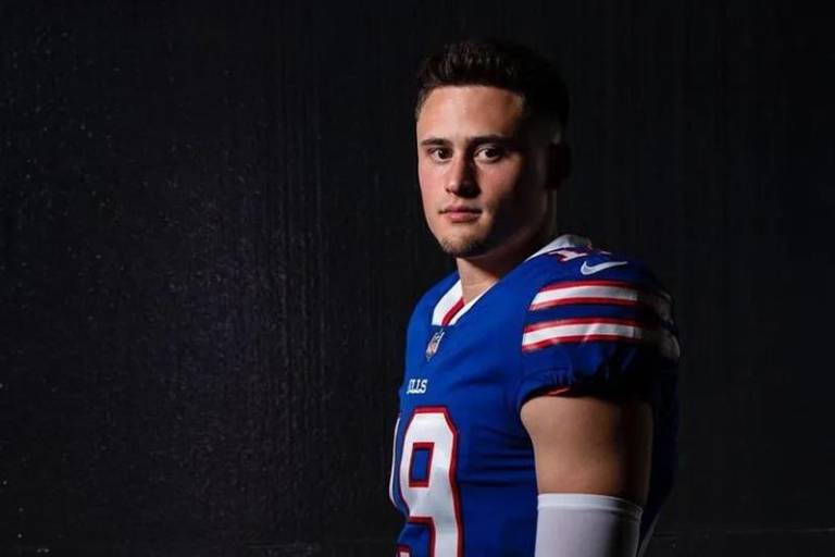 Mexicoestadounidense Matt Araiza firma con Kansas City Chiefs