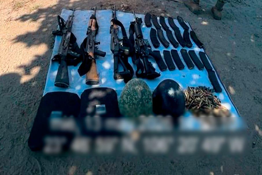 $!Marina asegura armas largas y equipo táctico en El Capule, en Elota