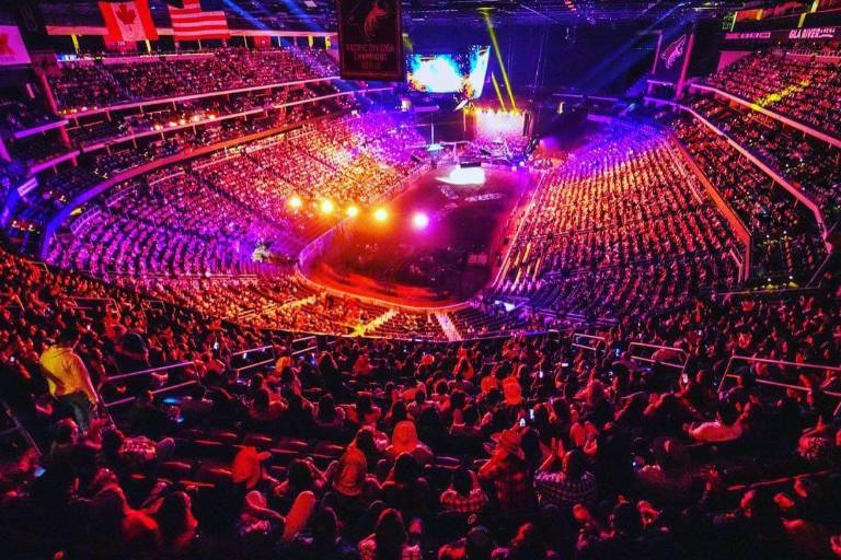 Pepe Aguilar arranca gira junto a sus hijos