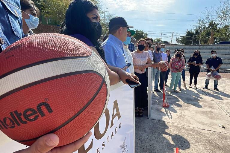 Encesta Cobaes y Pids tiro de apoyos para el plantel 60 de Culiacán, con entrega de tableros
