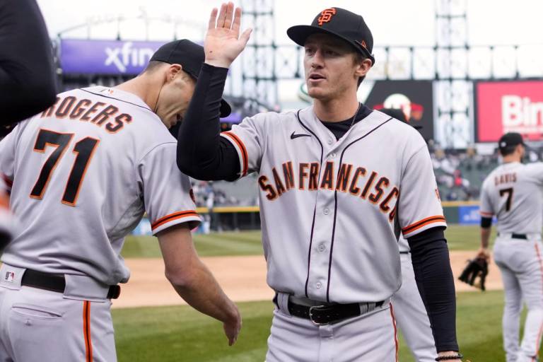 Gigantes ‘explota’ a la ofensiva con siete jonrones ante Medias Blancas