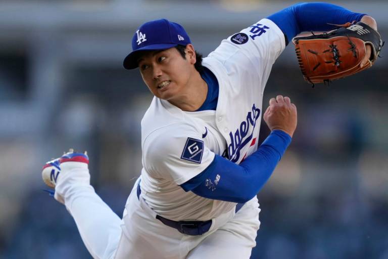 Ohtani suma 9 de los 19 ponches de Dodgers que impone récord del club y barre a Rojos