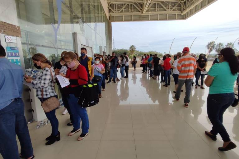 Sinaloa, en el filo de los 3,500 pacientes activos de Covid; confirman 245 nuevos casos este domingo