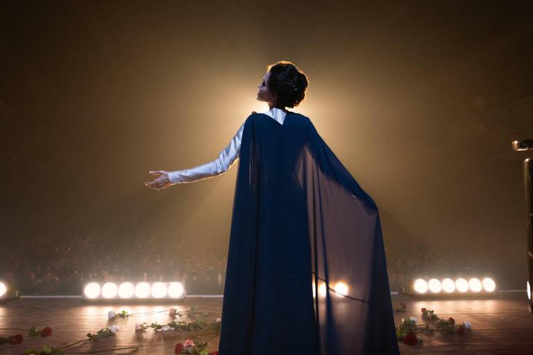 Angelina se prepara para cantar y dar vida a ‘Maria Callas’