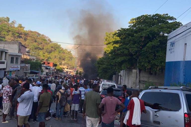 Linchan a 13 pandilleros en Haití tras ser detenidos por la policía