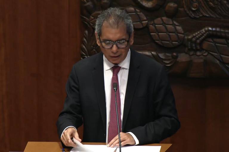 Secretario de Hacienda defiende recaudación aduanera; suman 102 querellas contra ‘huachicol fiscal’, asegura