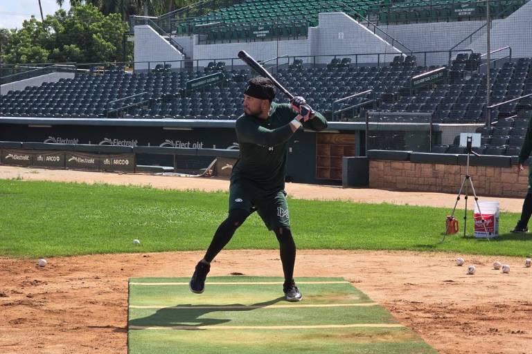 Vengo a trabajar fuerte por un lugar en Cañeros: Roberto Castro