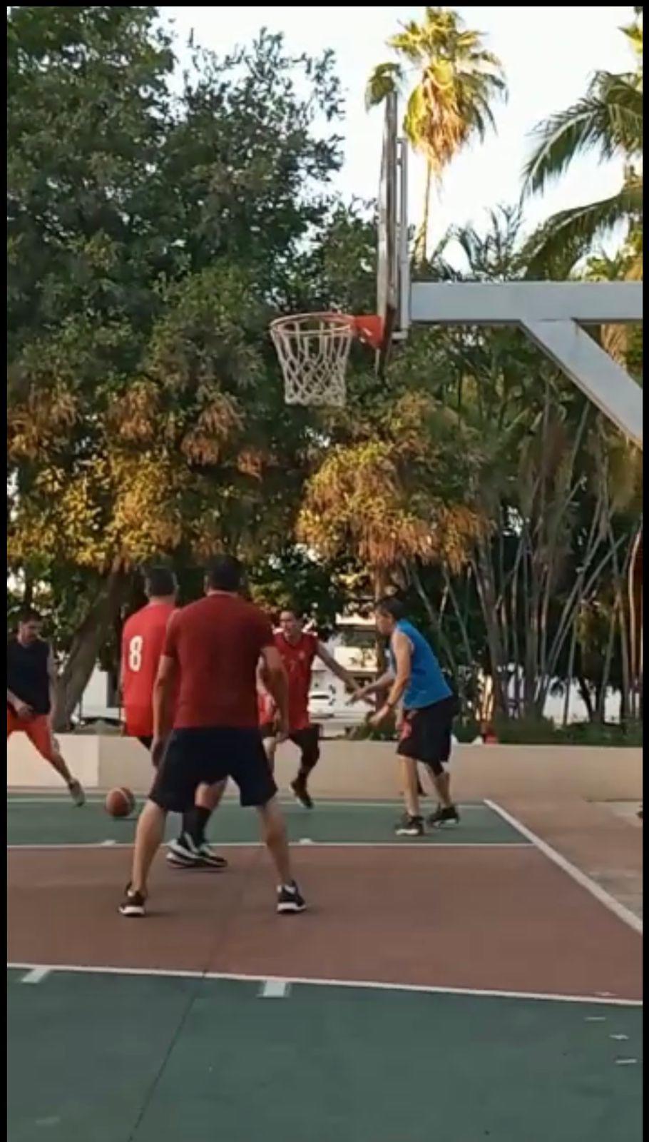 $!Con intensidad arranca Torneo Navideño de Basquetbol de la colonia Gabriel Leyva