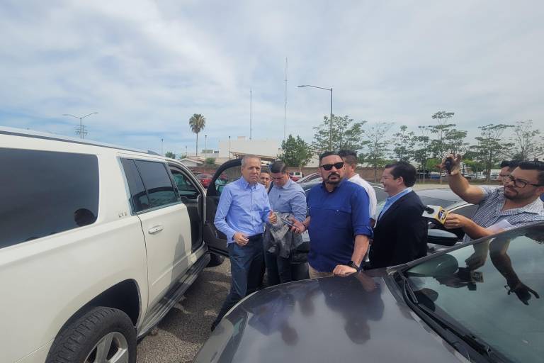 Acusa Fiscalía sobreprecio de $42 millones en renta de patrullas en Gobierno de Vargas Landeros