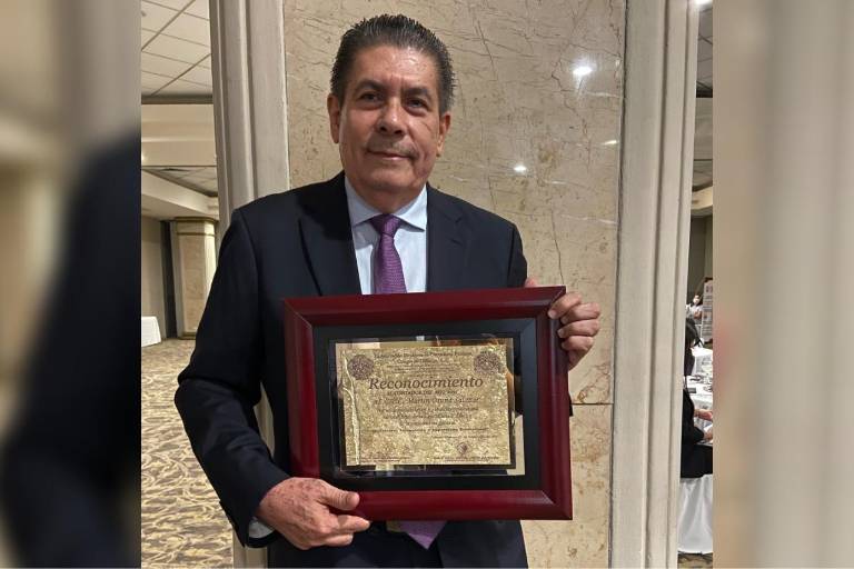 Es Martín Osuna el Contador del Año