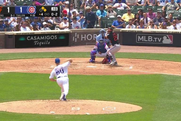 Ramón Urías ayuda a Baltimore a ganar en Chicago