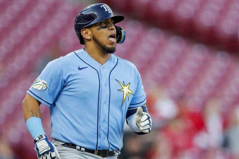 Brillan Randy Arozarena e Isaac Paredes en paliza de Rays sobre Rockies