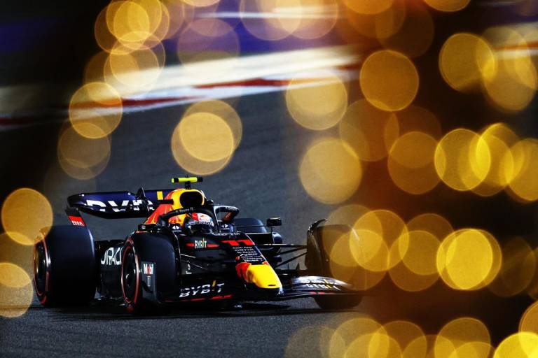 Checo Pérez termina cuarto en prácticas del Gran Premio de Arabia Saudita