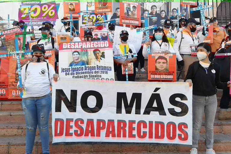 Rastreadoras protestan en Culiacán para exigir que vuelvan con vida sus desaparecidas y desaparecidos