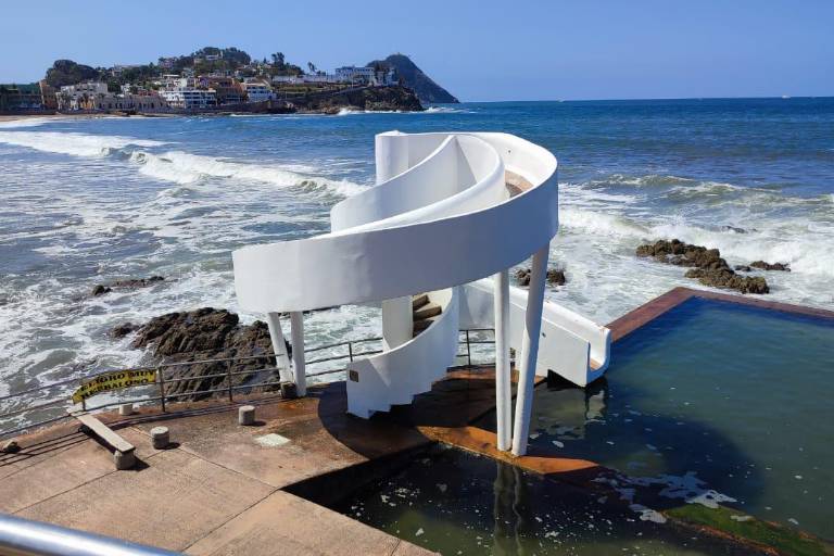 La Carpa Olivera, en Mazatlán, es una de las siete albercas marinas que existen en el mundo ¿Lo sabías?