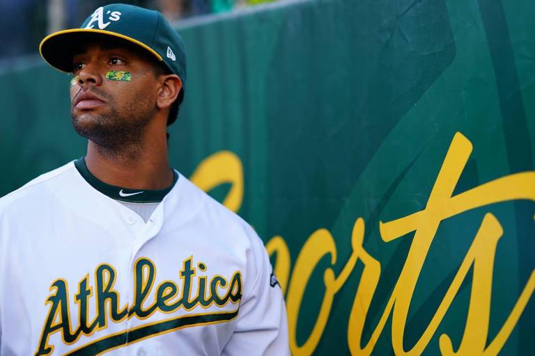 Khris Davis alcanza pacto de ligar menor con los Atléticos de Oakland