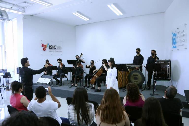 Presentan sus creaciones alumnos del Taller de Composición en la ESUM