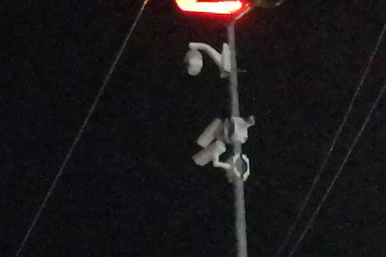 Dañan a balazos cámaras de videovigilancia en Culiacán