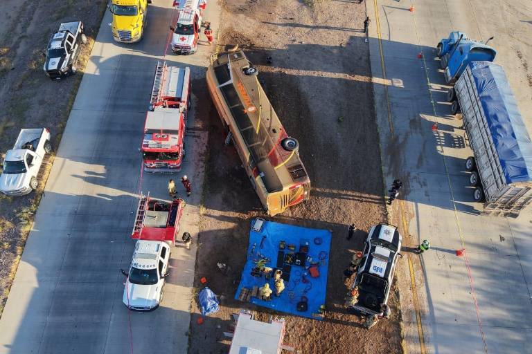 Volcadura de autobús deja al menos siete muertos en la Guaymas–Hermosillo