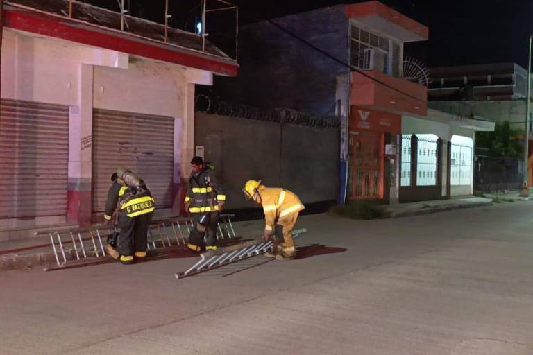 Presunta fuga de amoniaco causa movilización en Escuinapa