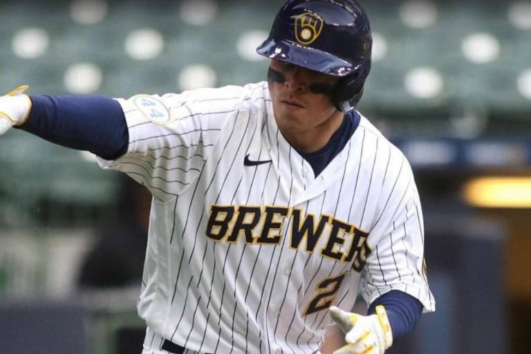 Mexicano Luis Urías fue clave en triunfo de Cerveceros sobre Piratas