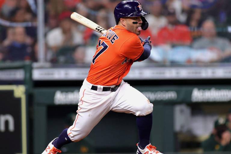 Cinco peloteros de Astros a la lista de lesionados por Covid-19