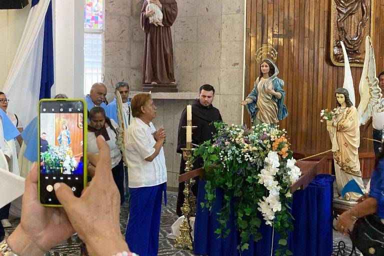 Virgen de Nazaret magnifica la esperanza de feligreses en Parroquia San Francisco de Asis