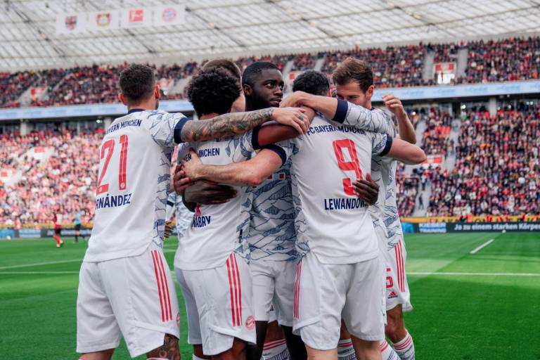 El Bayern se consolida como líder de la Bundesliga al destrozar al Leverkusen
